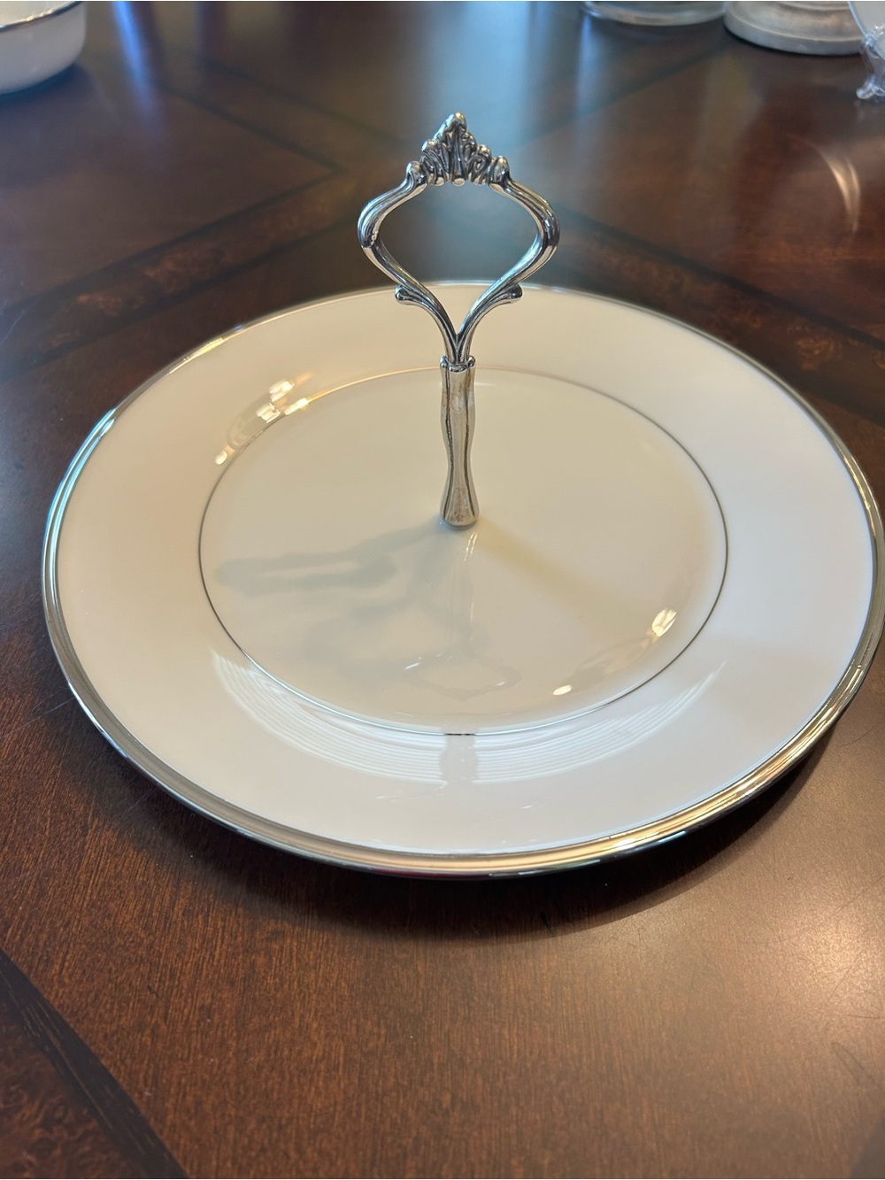 Elegant Lenox Solitaire Platinum Trim White Tidbit Serving Plate 10.5”